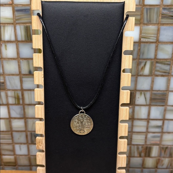 Tree Of Life Necklace - Picture 8 of 8